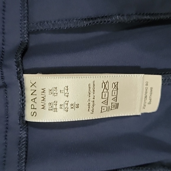 Women's Spanx Sunshine Pull-on Shorts, Navy, Medium, Pre-owned - Picture 8 of 10